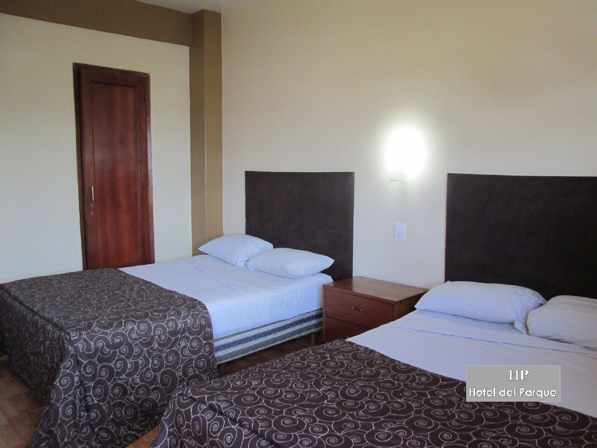 Hotel Del Parque Guadalajara Bagian luar foto