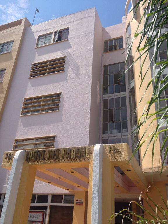 Hotel Del Parque Guadalajara Bagian luar foto